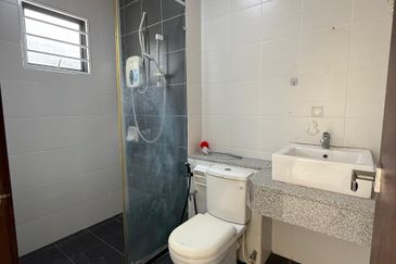 D'Premier @ Bandar Damai Perdana