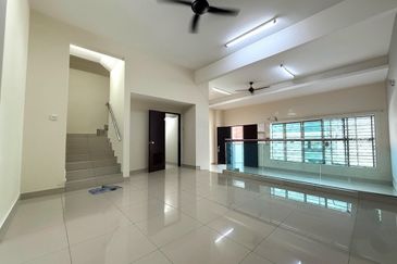 D'Premier @ Bandar Damai Perdana