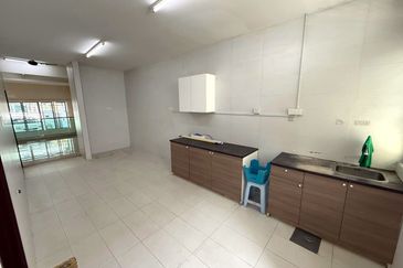 D'Premier @ Bandar Damai Perdana