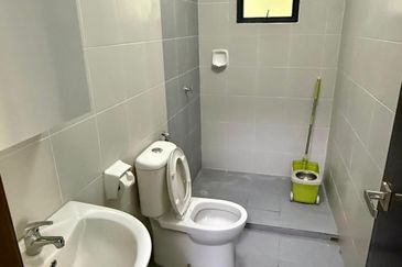 D'Premier @ Bandar Damai Perdana