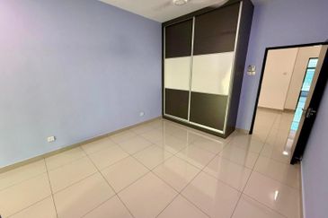 D'Premier @ Bandar Damai Perdana