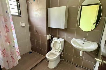 D'Premier @ Bandar Damai Perdana