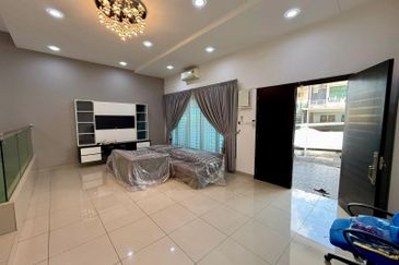 D'Premier @ Bandar Damai Perdana