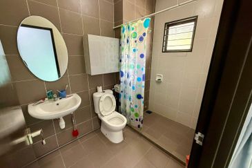 D'Premier @ Bandar Damai Perdana