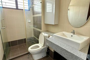 D'Premier @ Bandar Damai Perdana