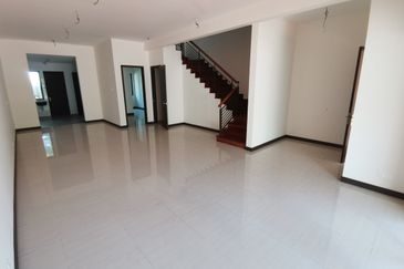 Tiara Hills, Taman Taynton View