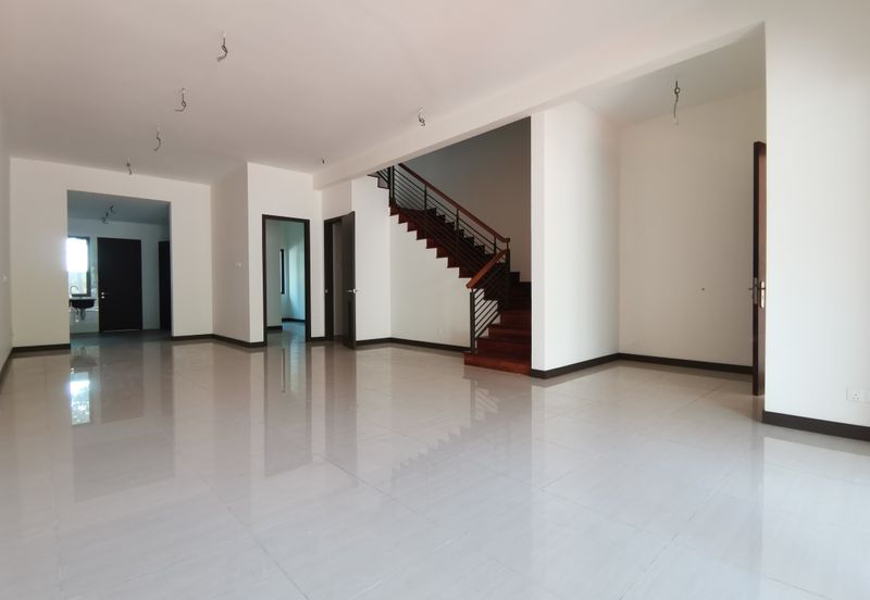 Tiara Hills, Taman Taynton View