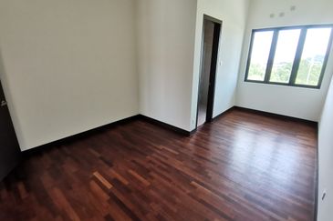 Tiara Hills, Taman Taynton View