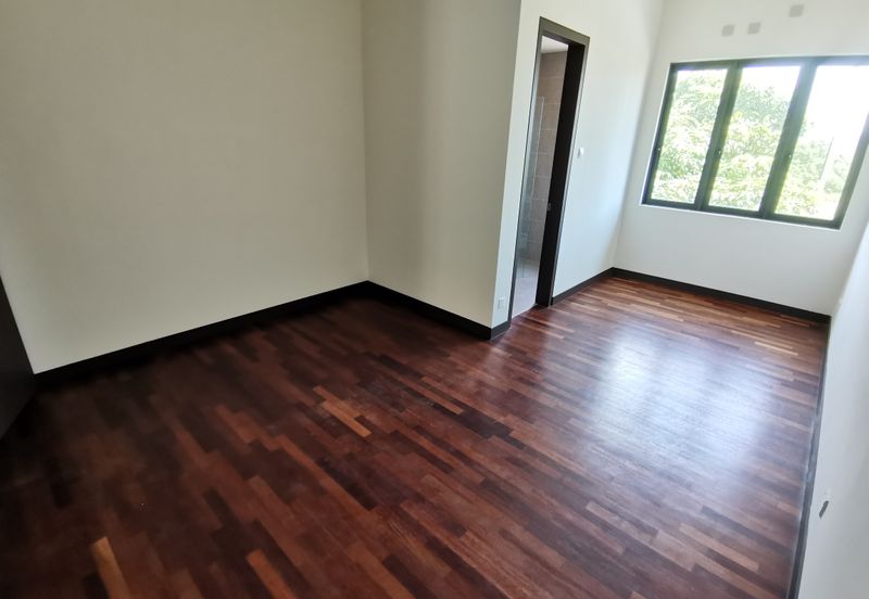 Tiara Hills, Taman Taynton View