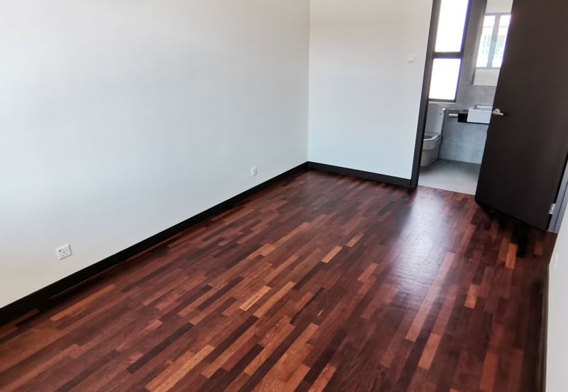 Tiara Hills, Taman Taynton View