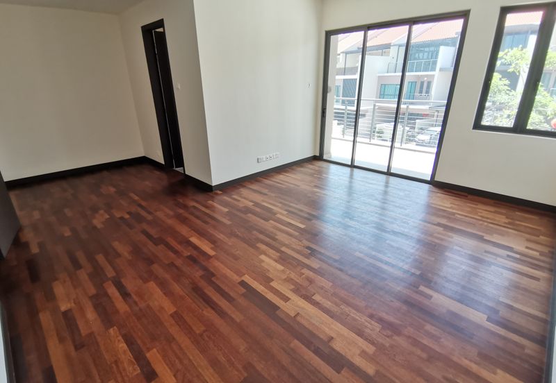 Tiara Hills, Taman Taynton View