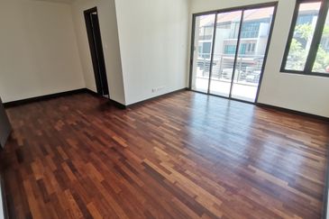 Tiara Hills, Taman Taynton View