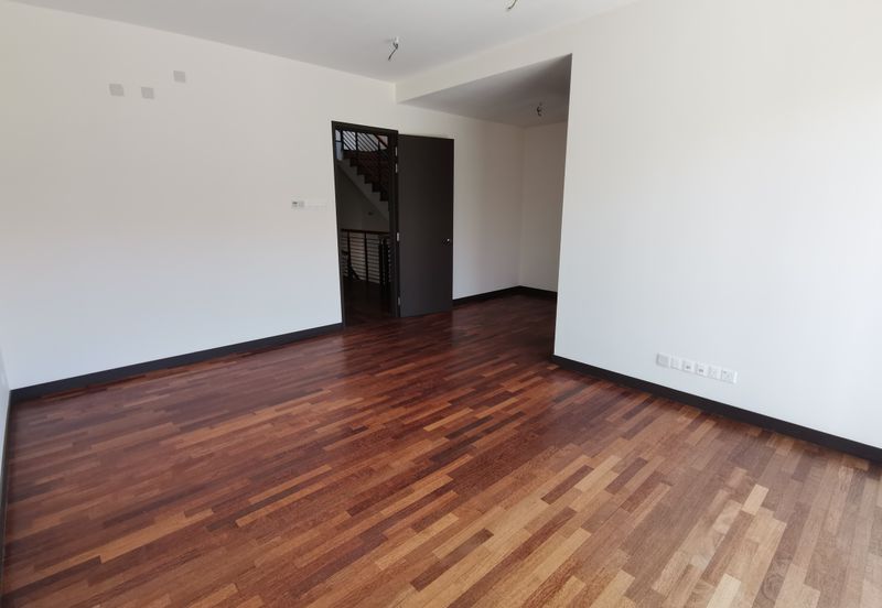 Tiara Hills, Taman Taynton View