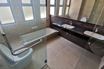 Tiara Hills, Taman Taynton View