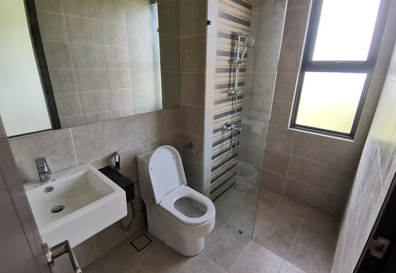 Tiara Hills, Taman Taynton View