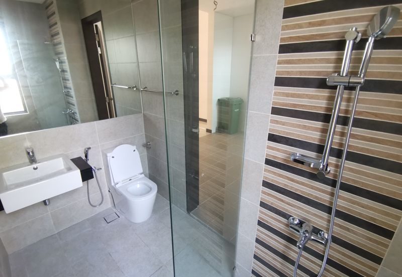 Tiara Hills, Taman Taynton View