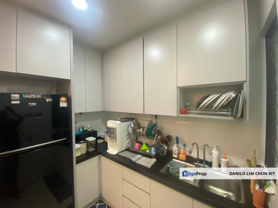 Full Reno, Modern ID, 3 Carparks, 9.5/10 Condition, Selangor, Seri Kembangan