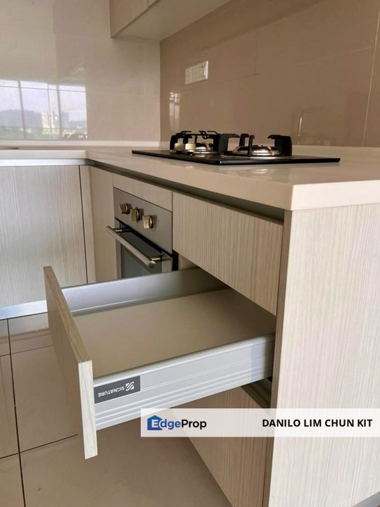 High Lvl KL View, 3 Low Lvl Parking, 9/10 Condition Below Market Price, Selangor, Cheras