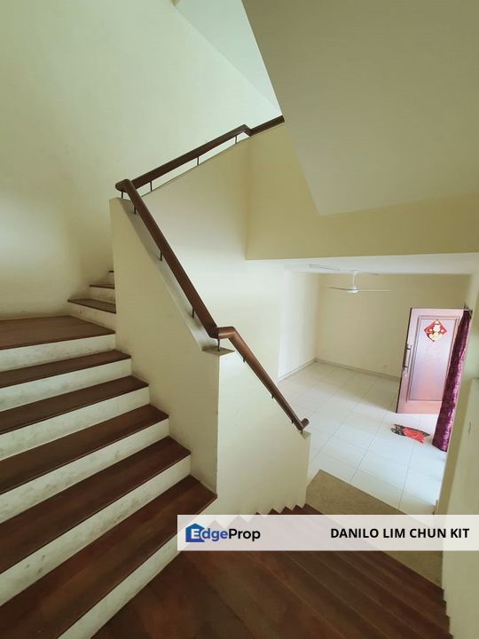 3 Sty Semi D, 60x90, Corner Lot, Facing East, 8.5/10 Condition, Kuala Lumpur, Cheras