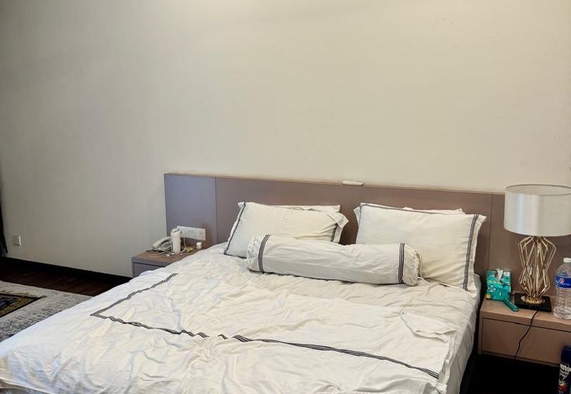 Tiara Hills, Taman Taynton View