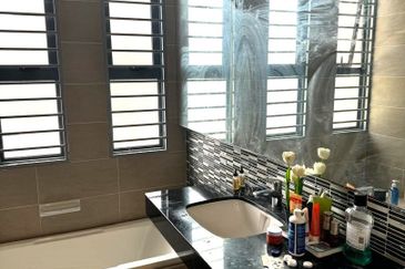 Tiara Hills, Taman Taynton View