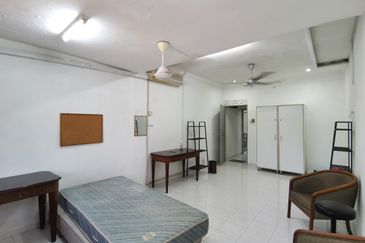 Taman Connaught (Sri Cendekia)