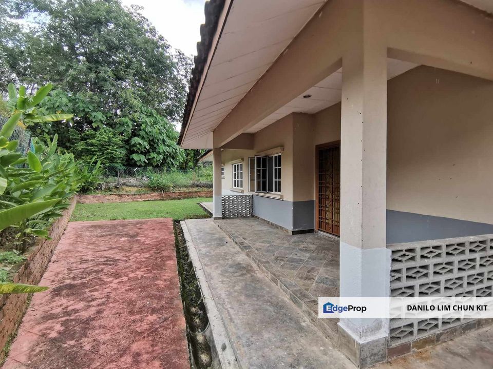 1 Sty Bungalow, 10052sf Big Land, 8.5/10 Condition, Freehold, Below Market Price, Negeri Sembilan, Seremban