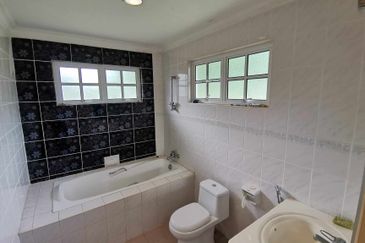 College Heights Garden Resort