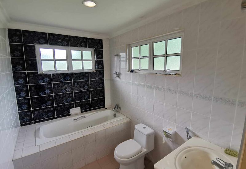 College Heights Garden Resort