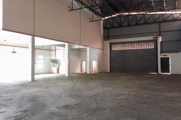 Taman Wawasan Baru 1.5 Storey Detached Factory Warehouse FREEHOLD 