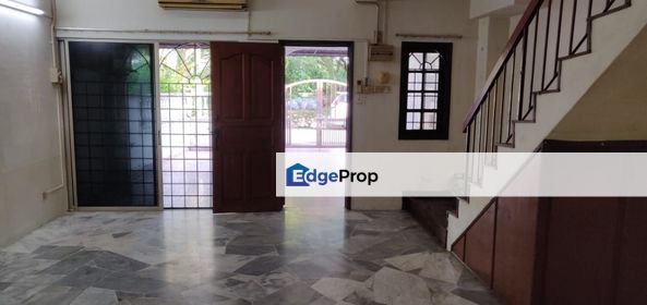 Double Terrace house for Sale! Face Empty Space! Gated and guarded!, Selangor, Puchong