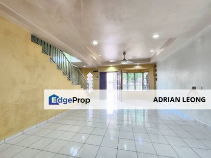 Tiles Renovated Double Storey Terrace House! Near Pavillion Mall 2! , Selangor, Seri Kembangan