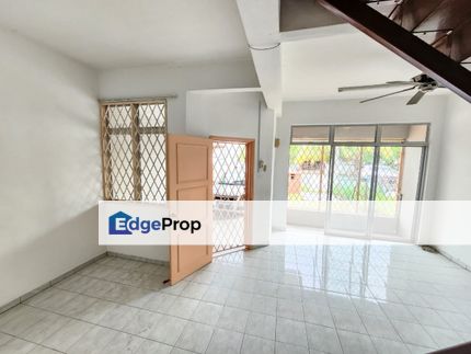 Good Condition! Great Location! Good Value Double Storey! 1300 Sft!, Selangor, Puchong South