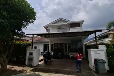 Fully renovated bungalow in Senawang