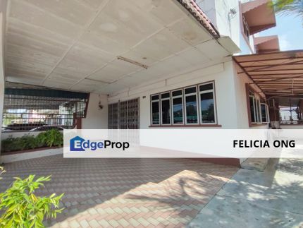 Lobak double storey terrace end lot , Negeri Sembilan, Seremban