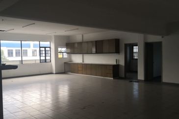 Tampoi Dewani Majidee