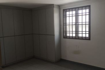 Tampoi Dewani Majidee