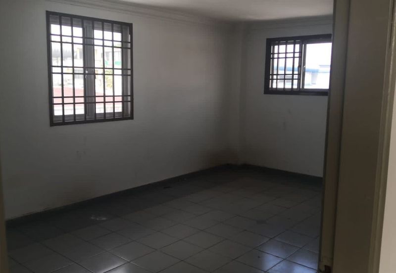 Tampoi Dewani Majidee