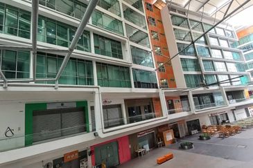 Pusat Komersil Southgate