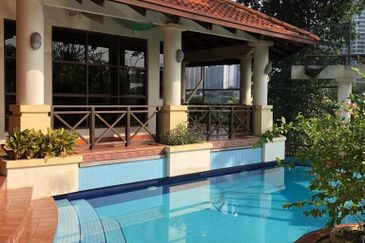 Tropicana Golf & Country Resort