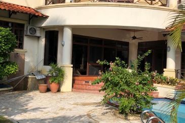 Tropicana Golf & Country Resort