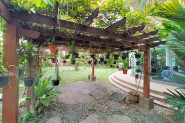 KGSAAS Golf Club, Seksyen 13