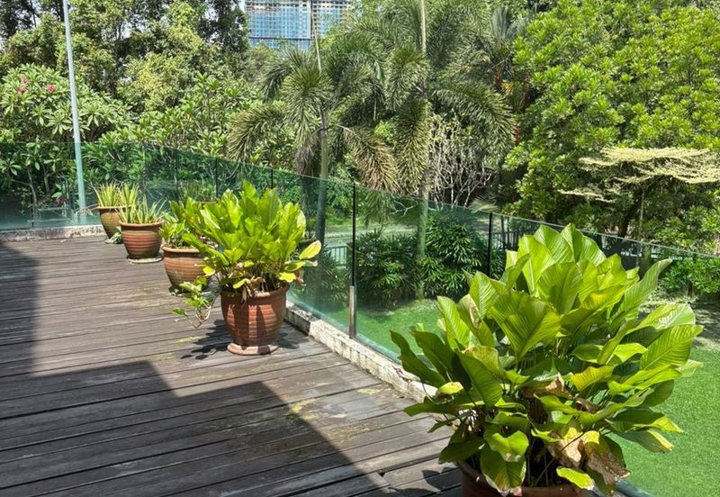 USJ heights 2.5 storey corner house freehold