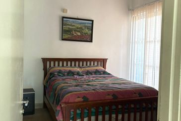 USJ heights 2.5 storey corner house freehold