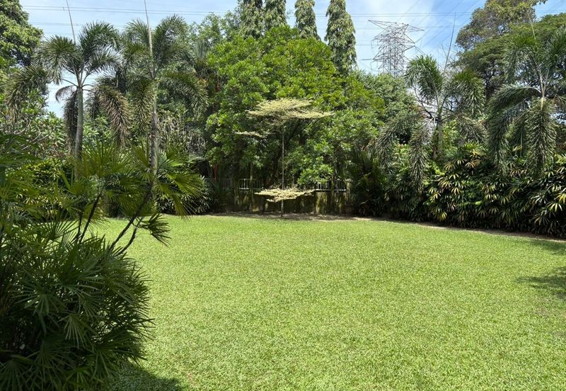 USJ heights 2.5 storey corner house freehold