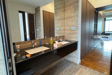 Noble Park @ East Ledang