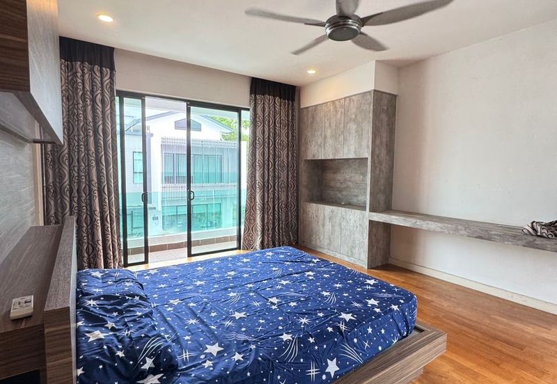 Noble Park @ East Ledang