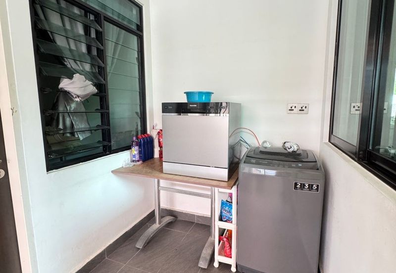 Noble Park @ East Ledang