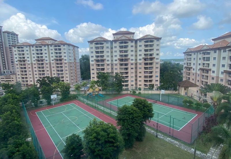 Prima Regency (Savoy Court)