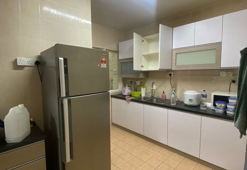 Prima Regency (Savoy Court)